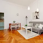 Shortstaypoland Klonowa