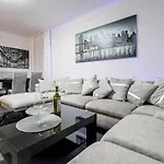 Nowoczesny Apartament - Saska Kepa