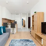 Apartments City Center Ochota By Noclegi Renters