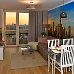 Super Cosy And Bright- Golden Apartments- Old Town- Center