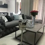Luksusowy Apartament Z Sauna, Jacuzzi I Ogrodem