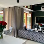 Luksusowy Apartament Z Sauna, Jacuzzi I Ogrodem