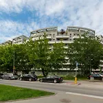 Business Apartments Warsaw Wola Kasprzaka By Renters