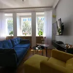 Golden Apartments- City Center/Zur6/12