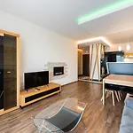 Wilanów Modern Zen Apartment
