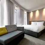 Holiday Inn Express - Warsaw - The Hub By Ihg