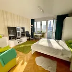 Super Apartament Green Rondo Onz Metro Nowe Wifi 300 Mb/S Aircondition Netflix Spotify