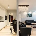 Platinum Towers E-Apartments