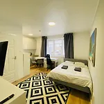 Bezagenta Mozart5 Studio Easy Access To City Wifi