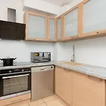 Beautiful & Spacious Warsaw Apartment By Noclegi Renters