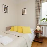 Metro Raclawicka Cozy Studio Apartment By Noclegi Renters