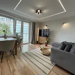Emilii Plater 55 - Modern Full Apartment