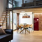 Arkadia Mezzanine Apartment