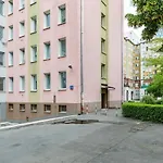 Superapart Chmielna 73A, City Center