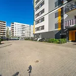 Ursus Comfy Apartment With Free Parking