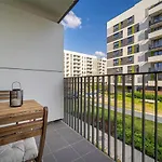 Ursus Comfy Apartment With Free Parking