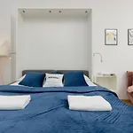 Aleje Jerozolimskie Apartments With Parking And Ac By Renters