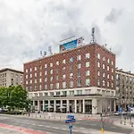 Swietokrzyska 16