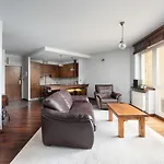 Bluszczanska Comfort Apartment