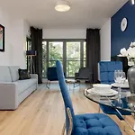 Apartment Avenue Solidarnosci On Wola By Noclegi Renters