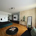 Bronco Apartments