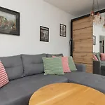 Warsaw Family Apartment With 3 Bedrooms & Ac Near Metro Stoklosy By Renters