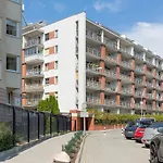 Fort Bema Apartment With Parking By Noclegi Renters