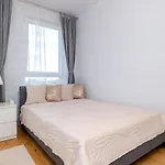 Apart D&K Free Parking Komputerowa 8