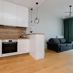 Apart D&K Free Parking Komputerowa 8