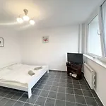 Cosy Flat Wifi Good Localisation Wolominska