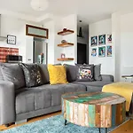 Bemowo Kocjana 2-Bedroom Apartment