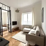 Old Town Residence , Wi-Fi , 2-Beds , Aesthetics - By Hik Apartments