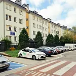 Studio Bielany With Home Office Near Metro Station By Noclegi Renters