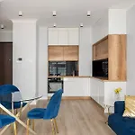 Mennica Apartment With Garden Tarrace
