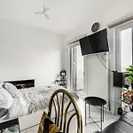 Wola Chic Luxury Studio