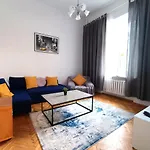 Przytulne 2-Pokojowe Apartamenty Niedaleko Starego Miasta Lok 17