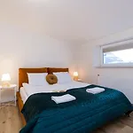 Shortstaypoland Zelazna