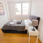 Spacious Flat In The Old Town.