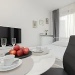 Sarmacka 23 - Studio Close To Medicover And Paley