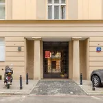 Sunny Studio Lwowska Street Metro By Noclegi Renters