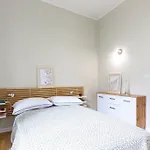 Bright And Cozy Apartment Near Park, With A Huge Terrace.