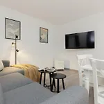 Apartments City Center By Noclegi Renters