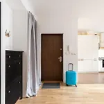 Rent Like Home - Sniadeckich 1/15