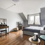 Hostel Stara Praga w Warszawie -Family&Cozy Atmosphere