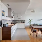 Golden Apartments Warsaw - 100M2 - Lucka