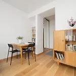 Charming Apartment For 4 People Located 650 M From The Old Town Of Warsaw By Noclegi Renters