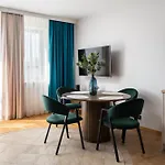 Saska Kepa Cosy Studio