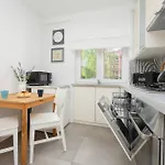 Okopowa Rodzinny Apartament Z Balkonem Warszawa By Noclegi Renters