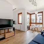 Bright And Cozy Studio In The Business Center Zdziechowskiego