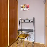 Metro Natolin Comfort Apartment